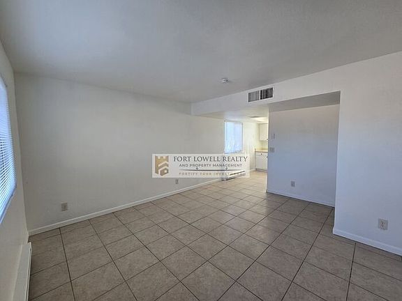 3rd image of 330 E Corona Rd #1101