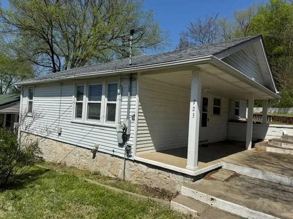 723 E 4th St, Russellville, KY 42276