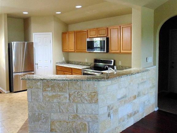 3rd image of 125 Cody Ct