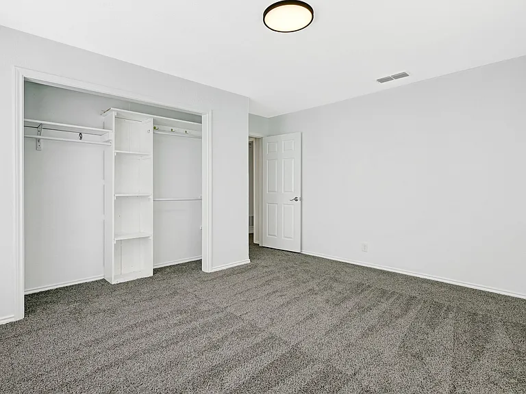 814 Coit St — Photo 9