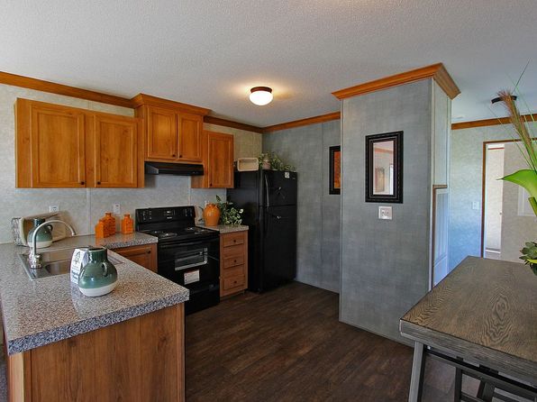 73 Fernwood Dr