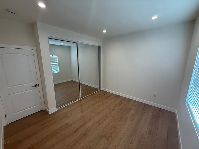 10959 Collins St — Photo 8
