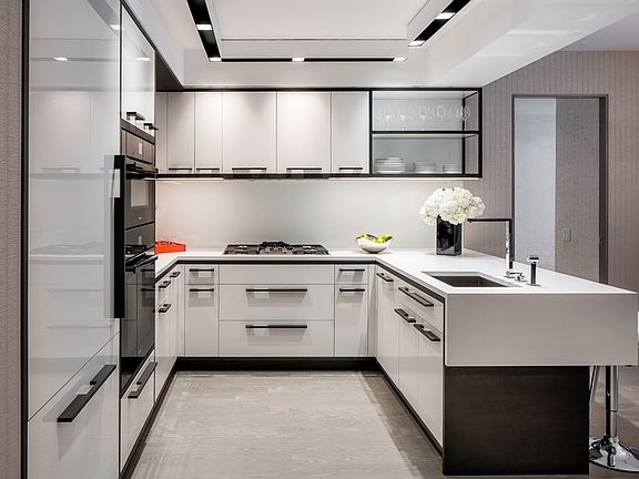 3rd image of 70 Charlton St APT 11D