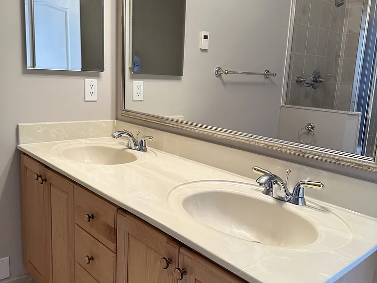 1101 Leslie St #706 — Photo 18