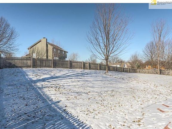 3rd image of 1505 SW Cross Creek Pl