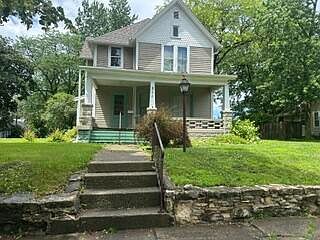 1st image of 311 S Iowa Ave
