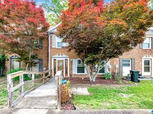 743 Cahaba Manor Trl, Pelham, AL 35124