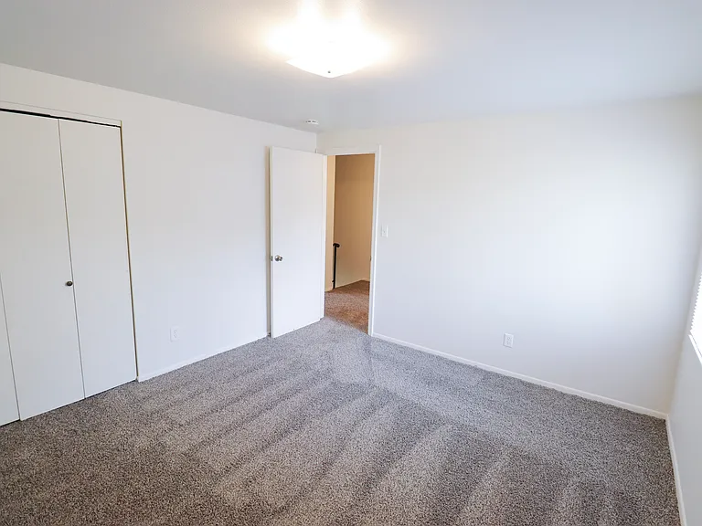 1924 Pecan St #2 — Photo 11