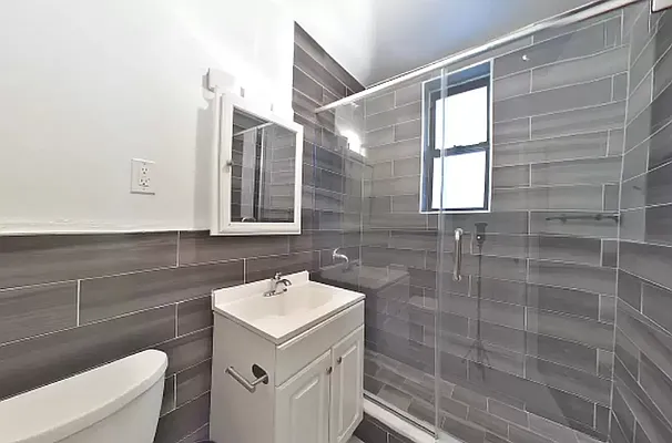 Rented by Platinum Forbes Global Properties | media 4