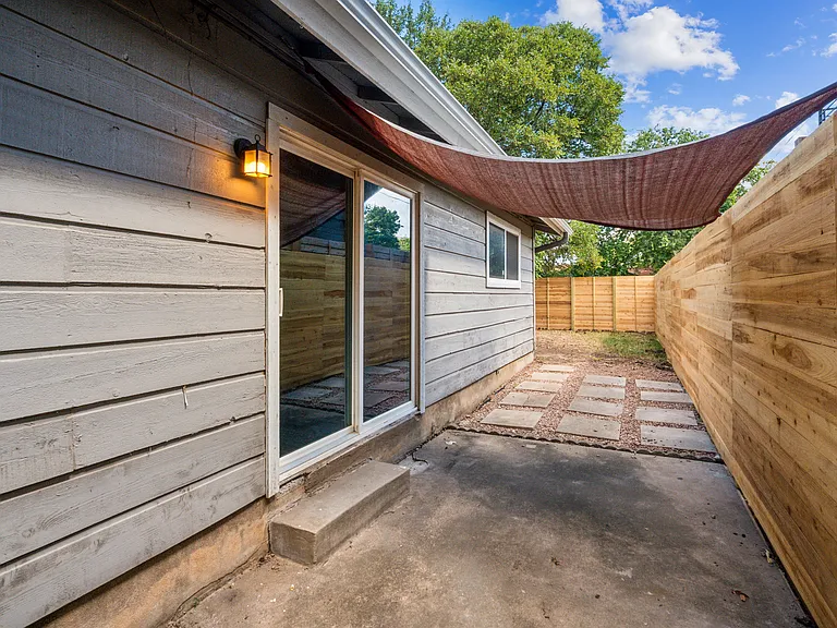 5009 Brighton Rd — Photo 8