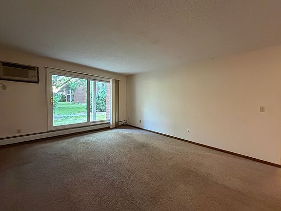 4th image of 1700 Four Oaks Rd APT 124