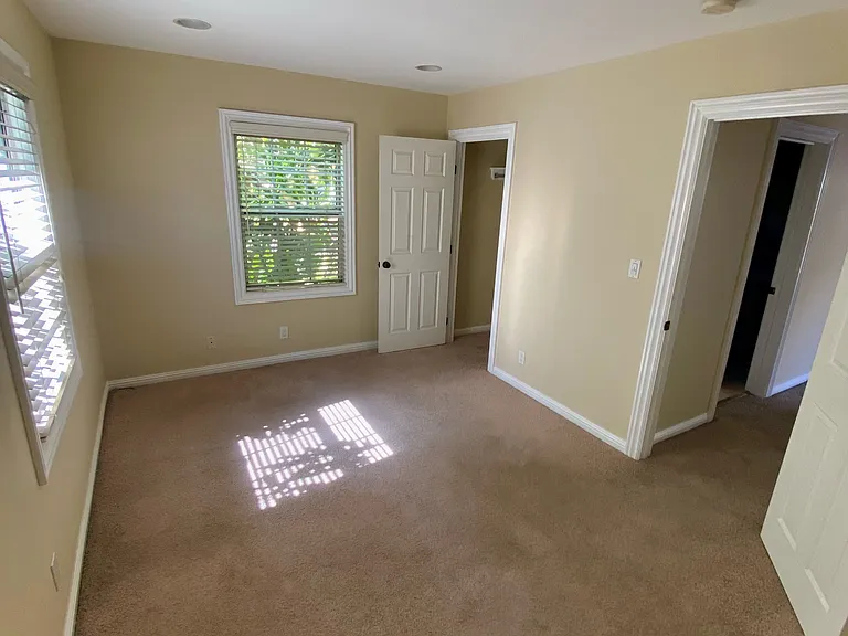 11647 Ayres Ave #11647 — Photo 6