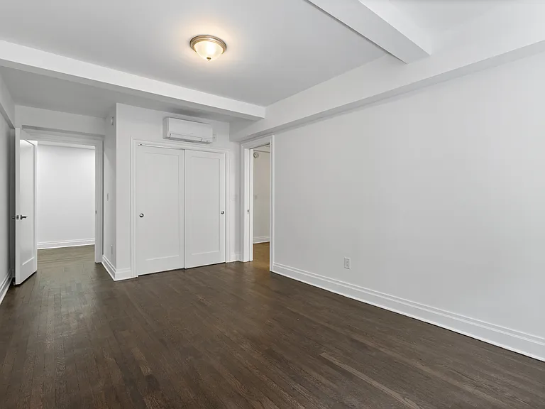 160 E 89th St #4G — Photo 13