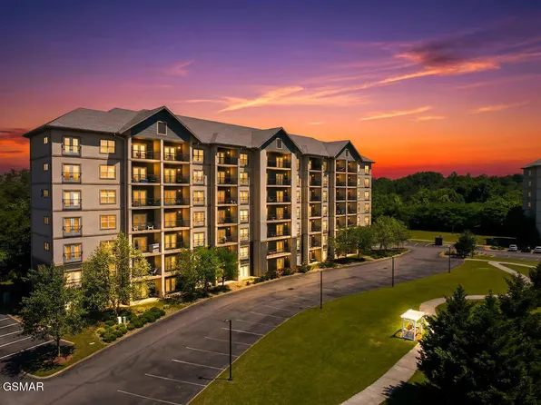 124 Plaza Dr #5301, Pigeon Forge, TN 37863