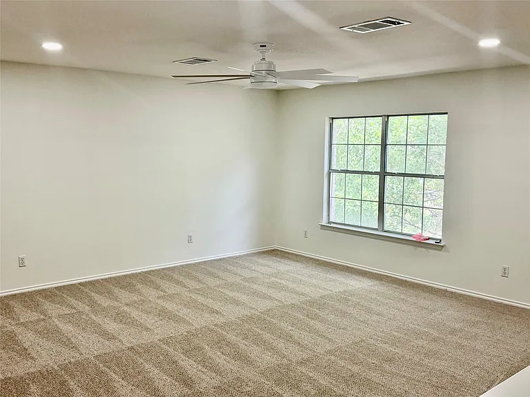 11210 Kingsgate Dr — Photo 23