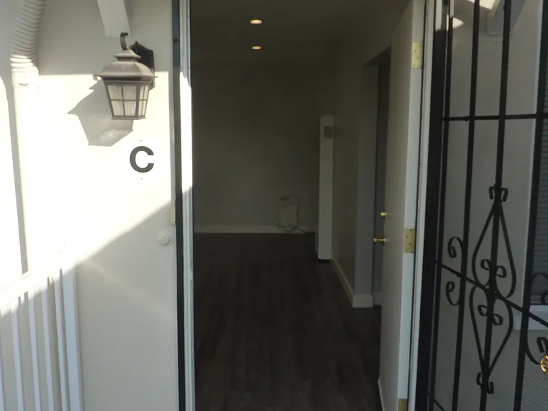 7730 S Comstock Ave #C — Photo 2