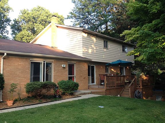 5th image of 3106 Lakeside Dr