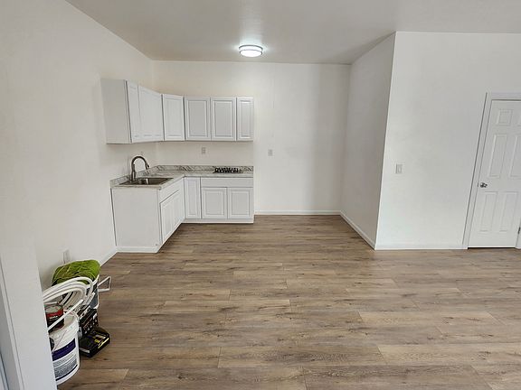 3rd image of 1610 E Avenue J2