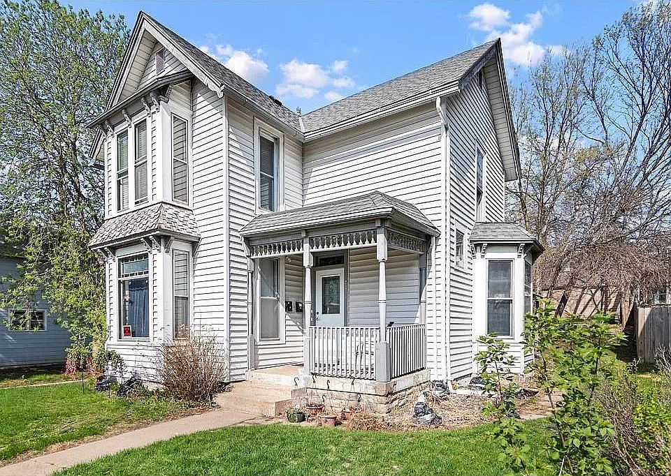 1st image of 2411 Fillmore St NE #2