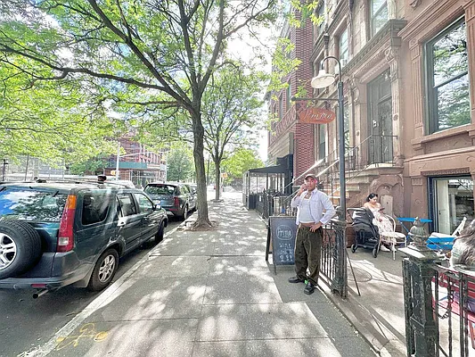 Rented by Doorway NYC, LLC | media 32