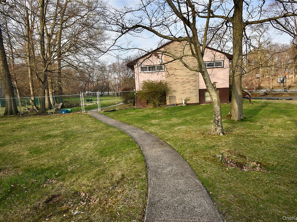 1st image of 130 Scotland Hill Road
