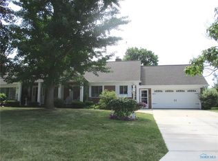 4 Park Lane Dr, Napoleon, OH 43545