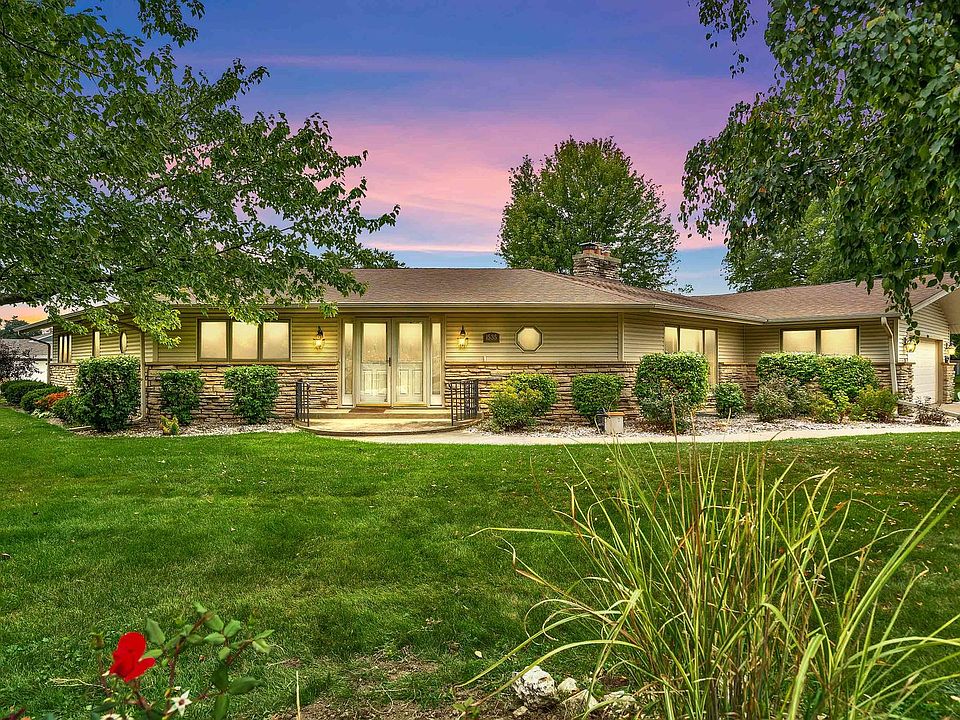1st image of 1535 Columbine Dr