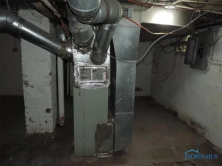 1440 Hamilton St — Photo 32