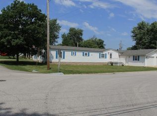 106 N Breckenridge Ave, Palmyra, MO 63461