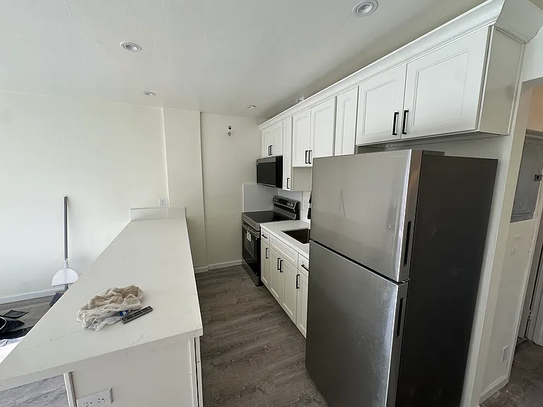 2511 Prince St #8 — Photo 9