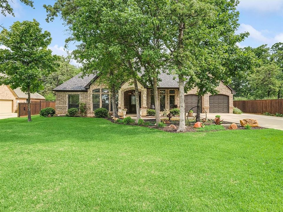 1st image of 125 Woodland Dr