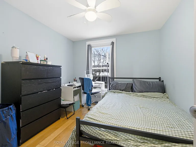 511 Victoria St — Photo 28