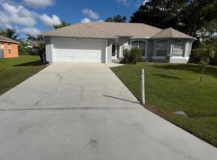 531 SE Evergreen Ter, Port Saint Lucie, FL 34983