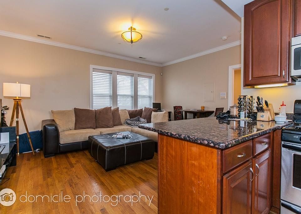 1st image of 1518 W Waveland Ave #3W