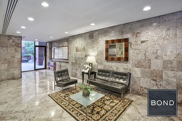 Sold by Bond New York | media 17