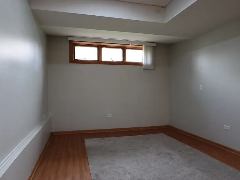 800 S Claremont Ave #GRD — Photo 3