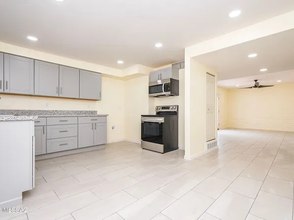 3402 S Myrtis Pl, Tucson, AZ 85730