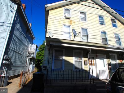 421 Lawrence St, Burlington, NJ, 08016