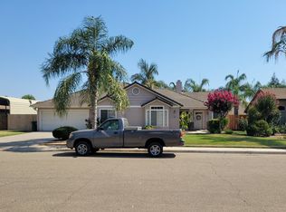 263 E Aspen Dr, Reedley, CA 93654