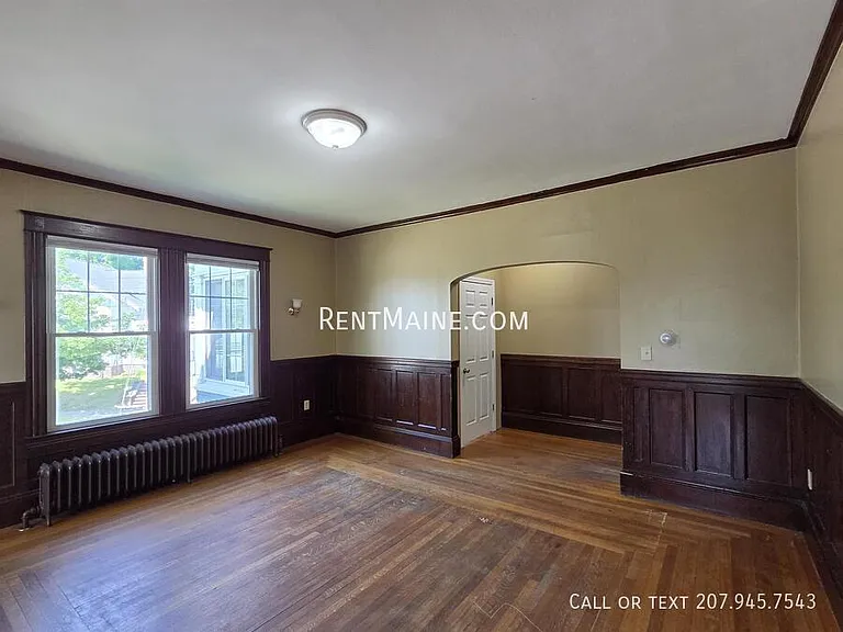 7 Central Ave — Photo 3