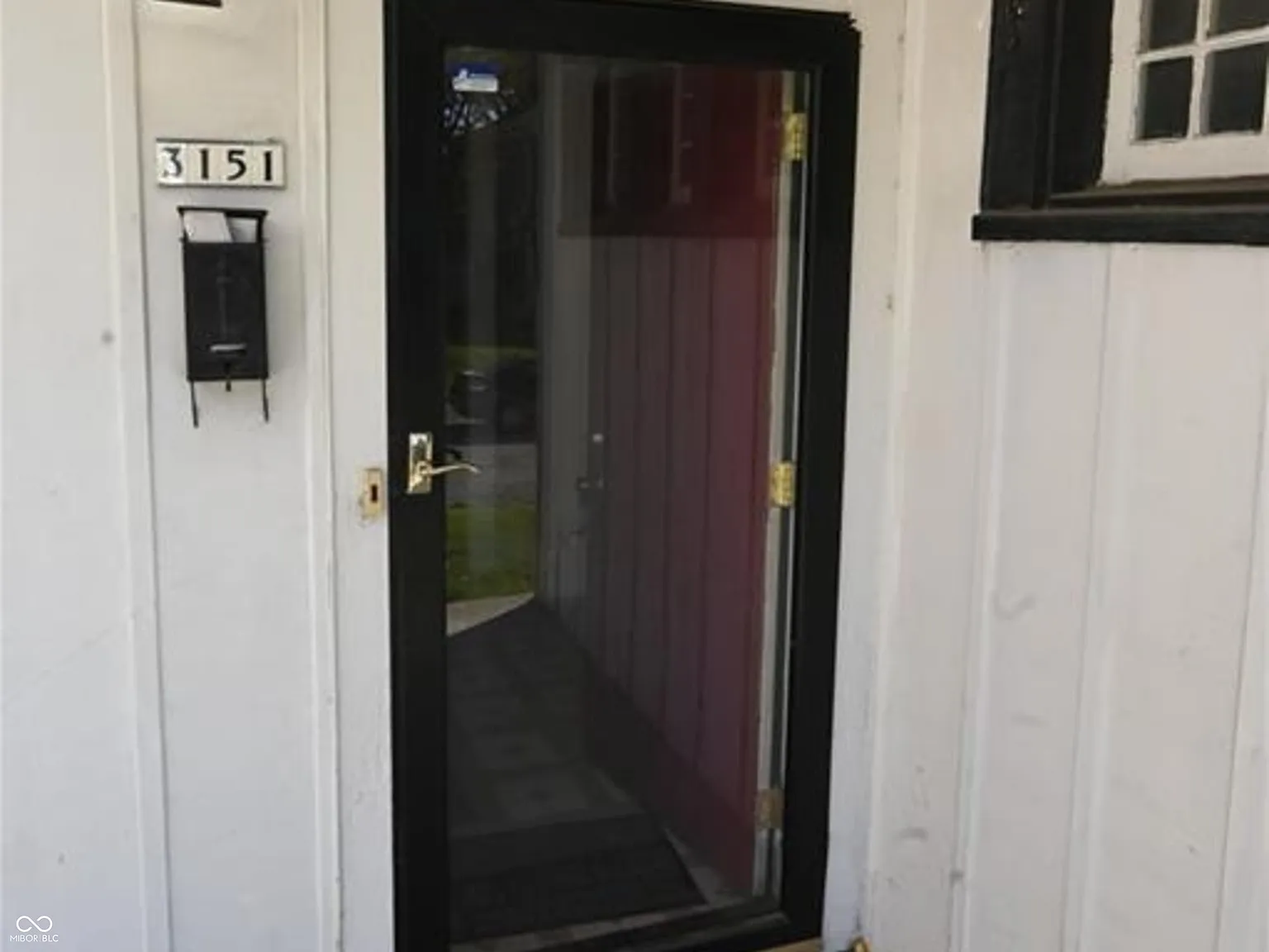 1 bed, 1.0 bath, 744 sqft, $1,050 — Photo 3
