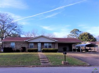 1520 Young St, Henderson, TX 75654