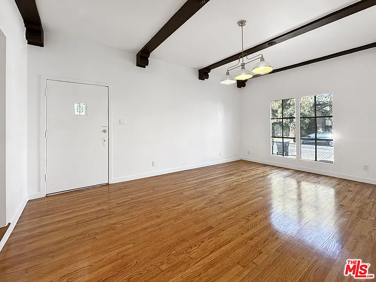 5932 Willoughby Ave #5932 — Photo 10