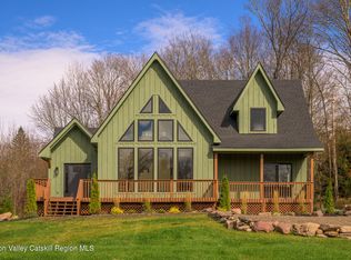 20 Brook Hollow Ln, Windham, NY 12496