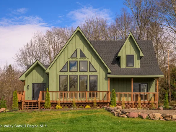 20 Brook Hollow Lane, Windham, NY 12496