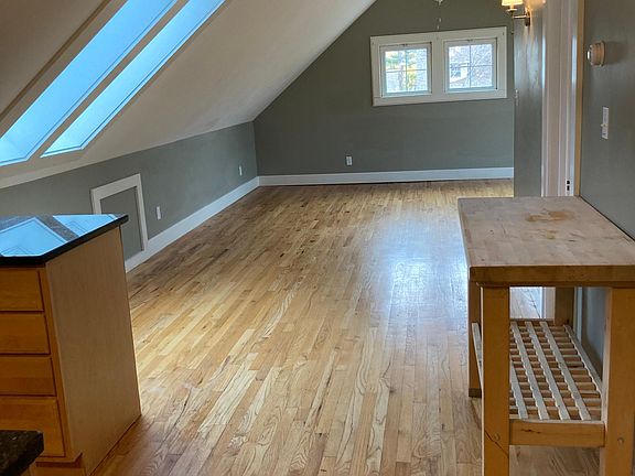 kitchen/dinning area to living room