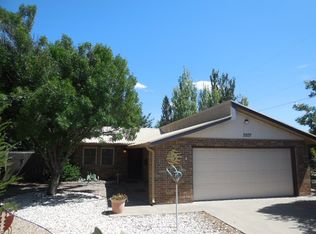 3207 Chiquita Ln, Roswell, NM 88201