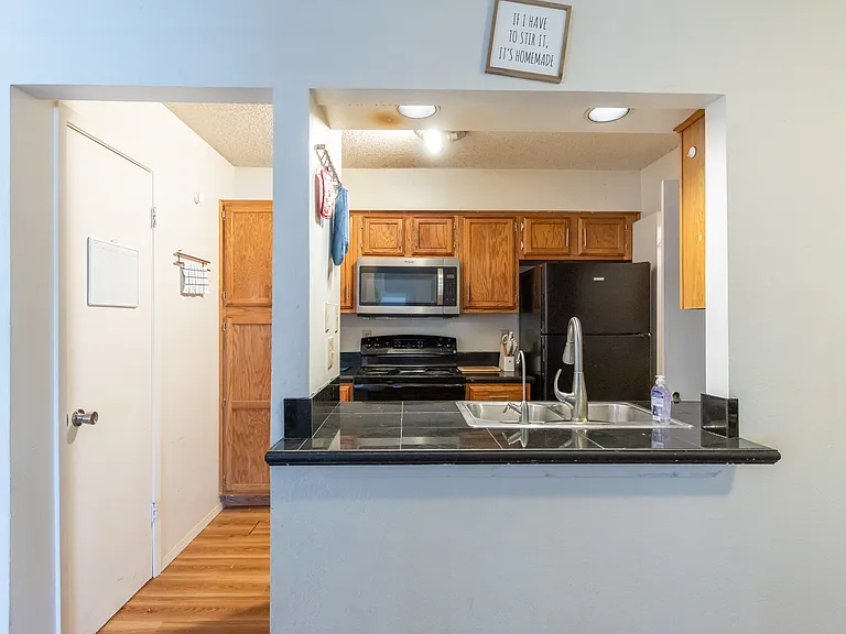 1310 Westheimer Rd #210 — Photo 10