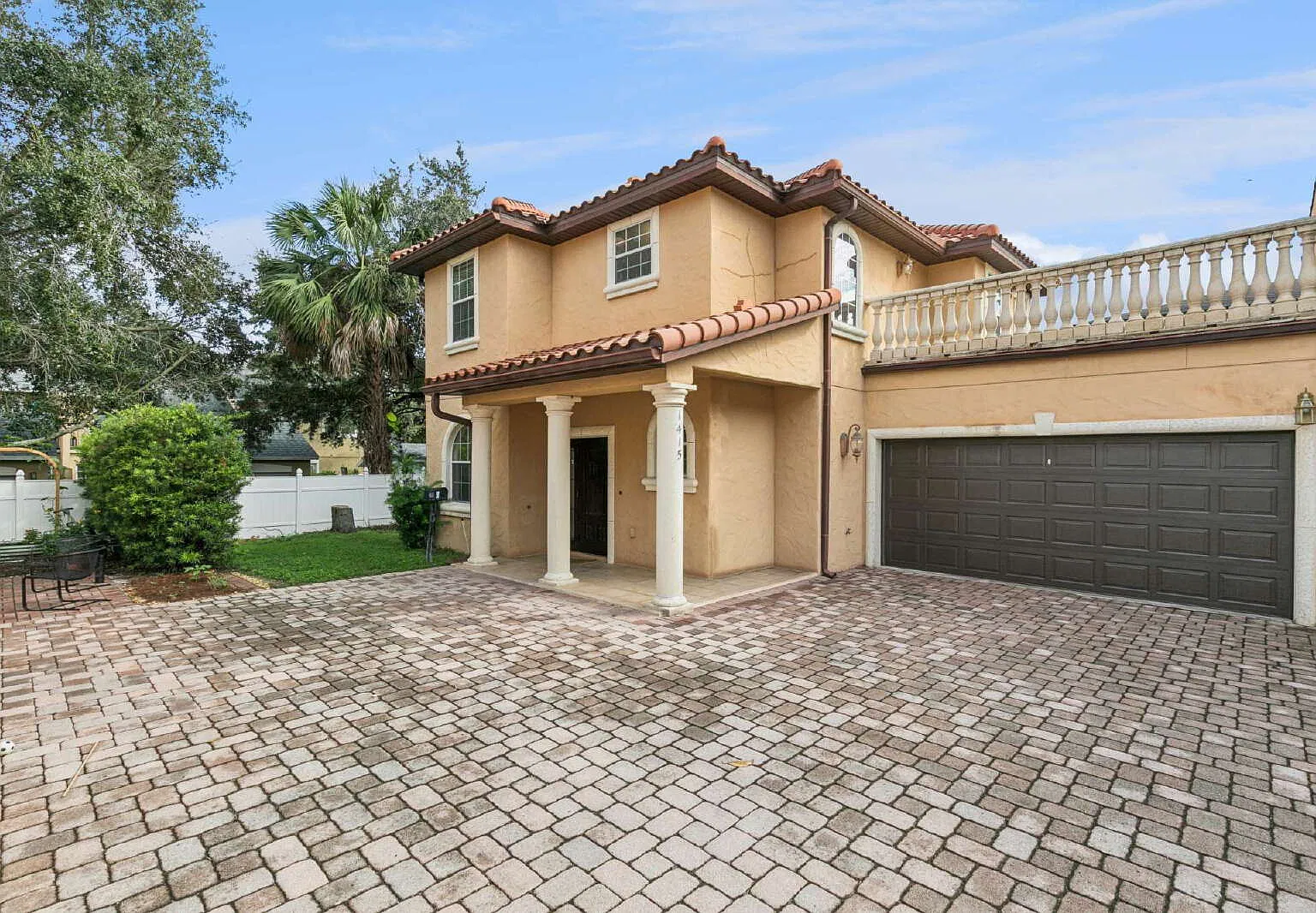 3 bed, 2.5 bath, 1753 sqft, $3,600 — Photo 4