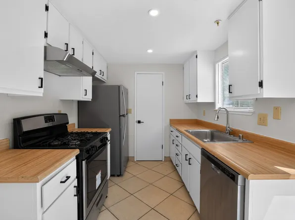 3620 Hallelujah Ct APT 4, Carmichael, CA 95608